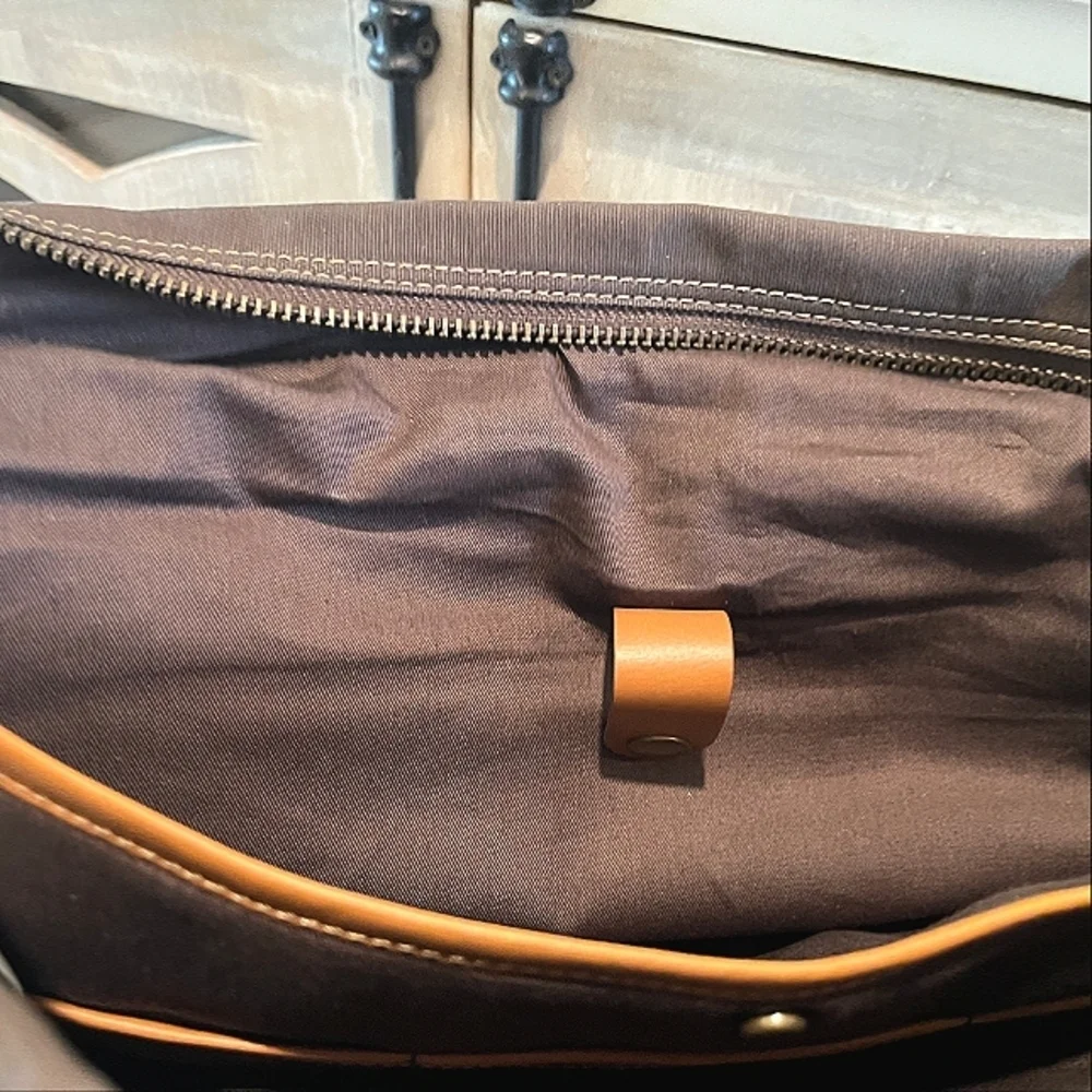 Mark & Graham Beckett Waxed Canvas & Leather Messenger Bag NWOT
